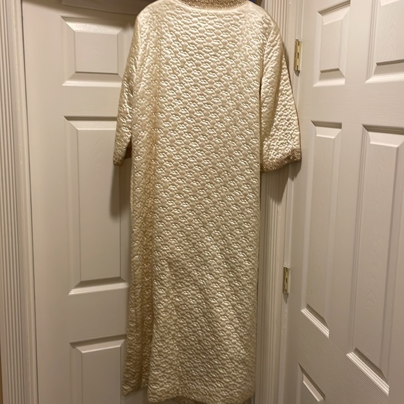 VINTAGE 1960s off white Rare Robe.size 16 - Picture 6 of 11
